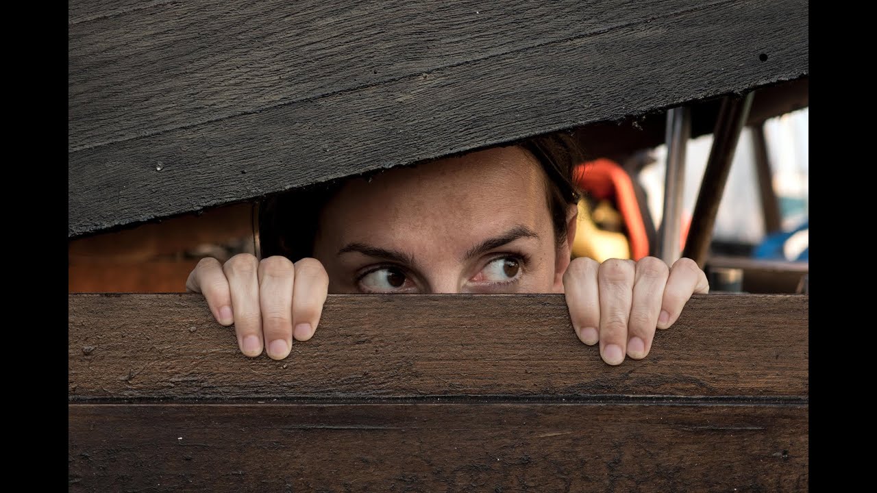 que significa soñar que te escondes de alguien