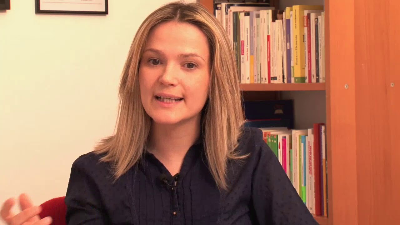 como animar a una persona triste por chat