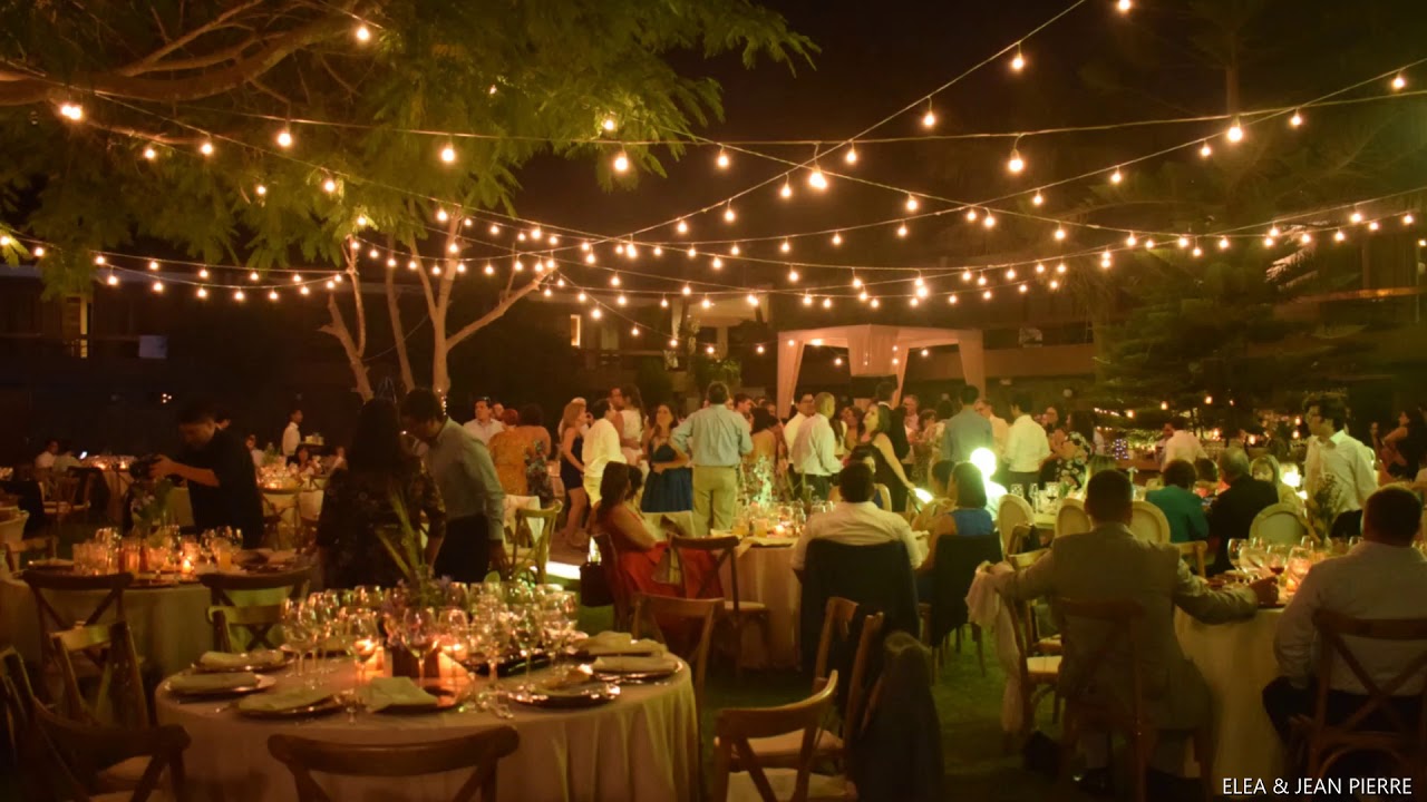 decoracion de bodas al aire libre de noche