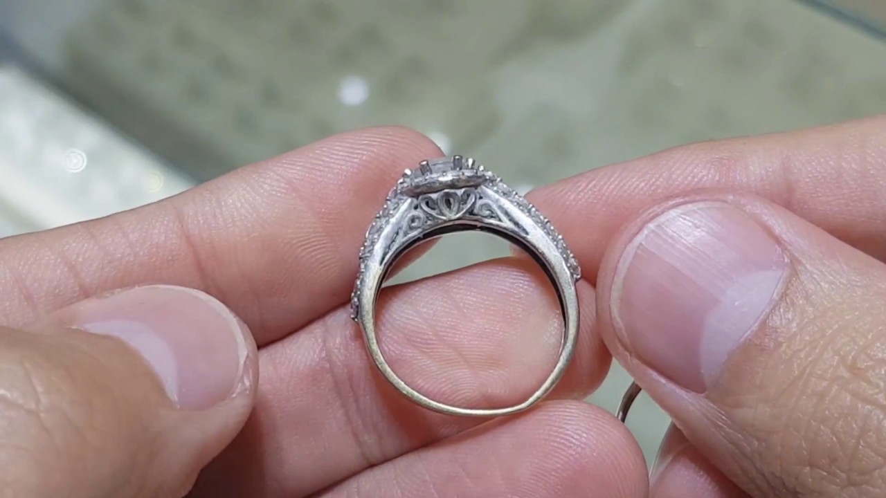 el oro blanco se pone amarillo