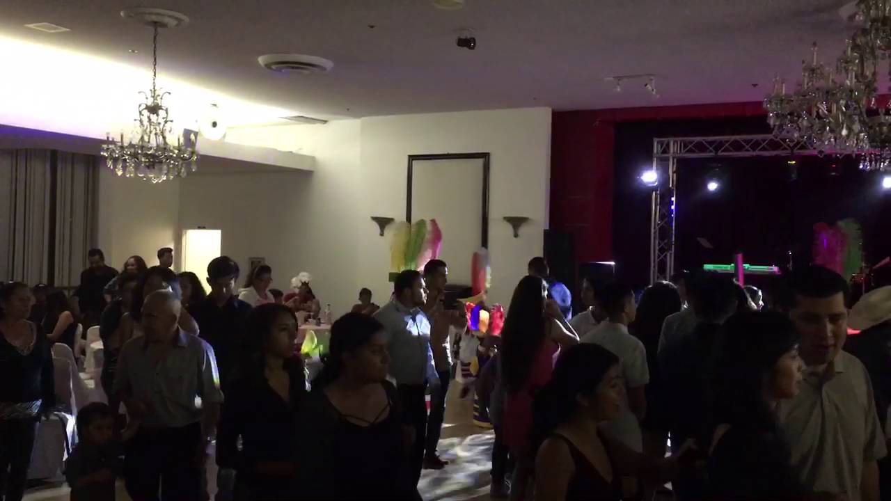 salones con capacidad para 500 personas